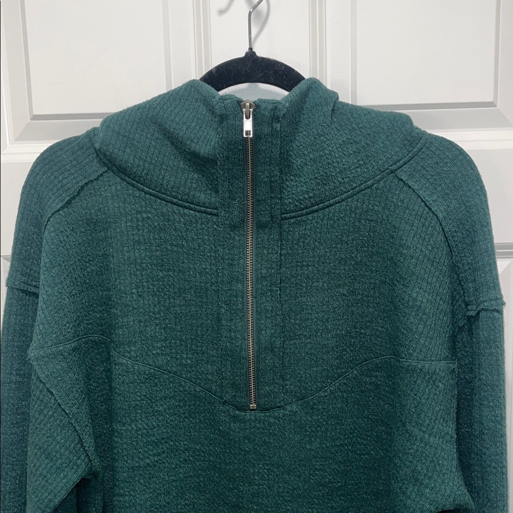 Saltwater Luxe 1/2-Zip Half zip Pullover Juniper green raw edge The Ribbed cozy - Picture 15 of 16